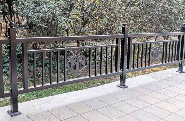 道路護(hù)欄